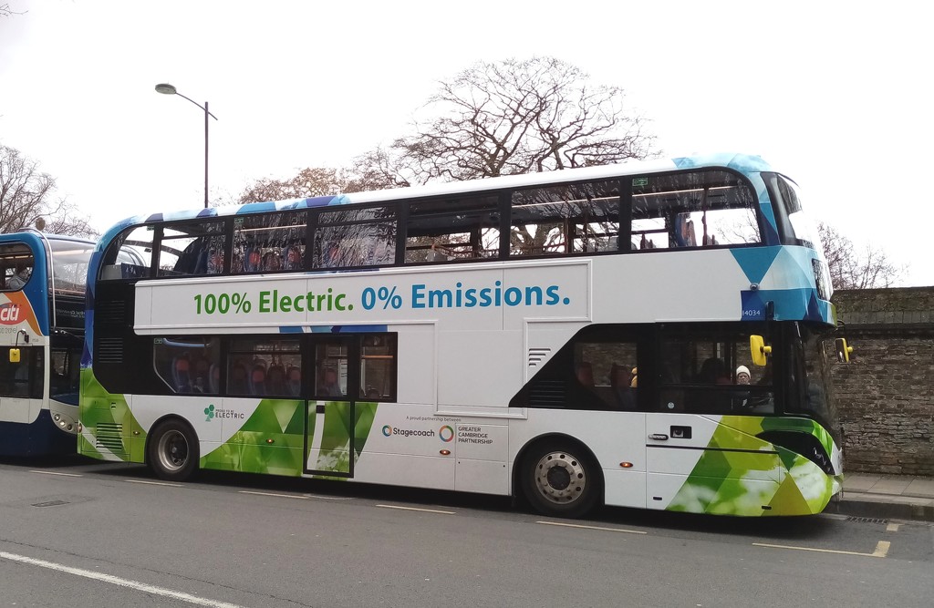 Electric Bus by g3xbm
