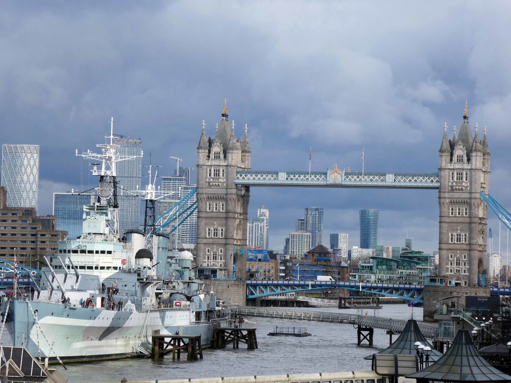 Tower Bridge by cmp