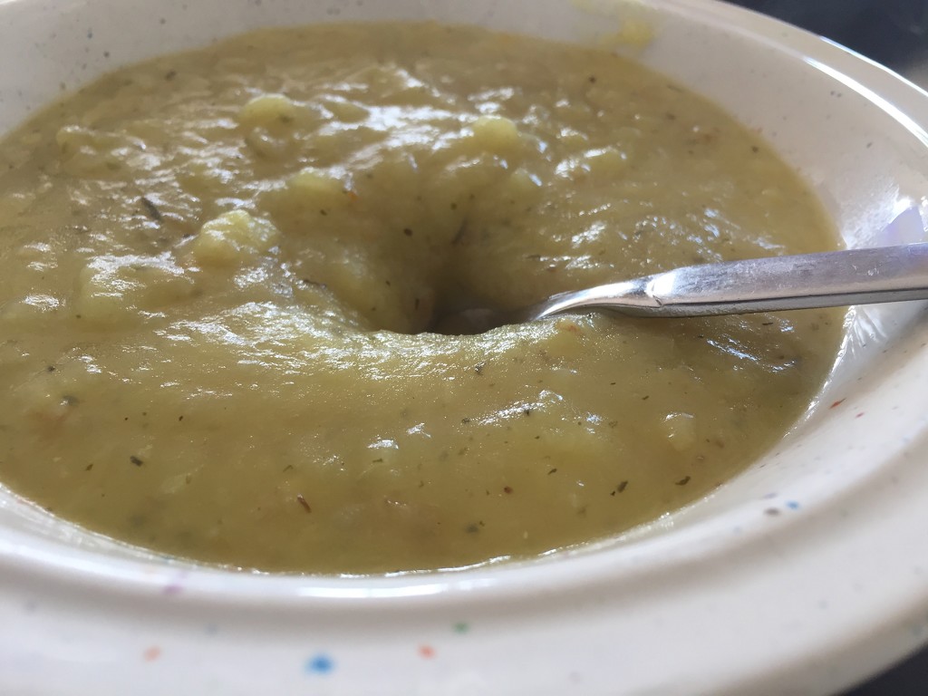Leak & Potato Soup by daffodill