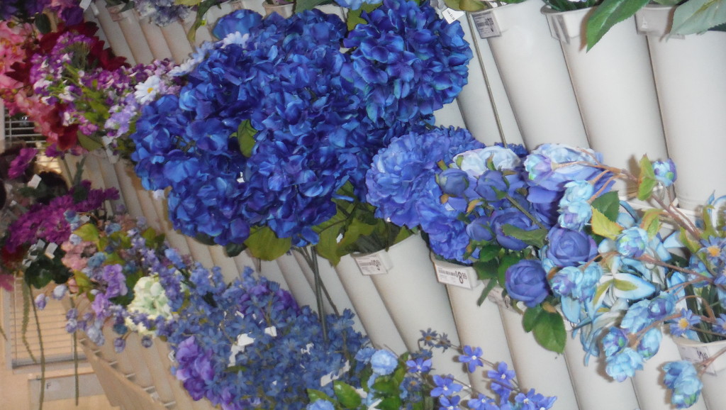 Blue Floral Decorations by spanishliz
