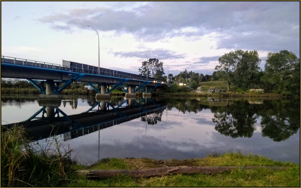 Wairoa Bridge by nzkites