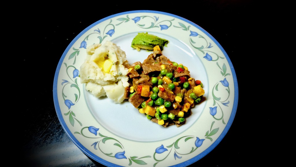 Roast Lamb and veggies by maggiemae