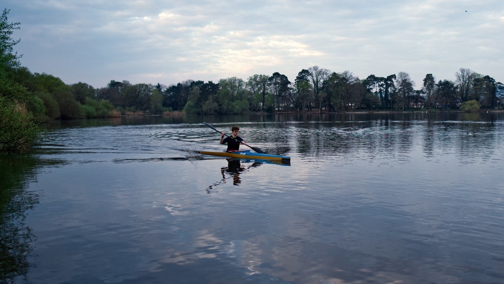 kayak by moonbi