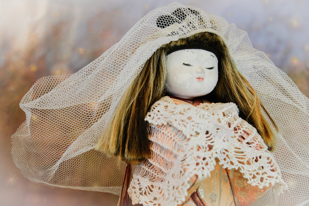 Day 15 Japanese dolls - The bride by jeneurell