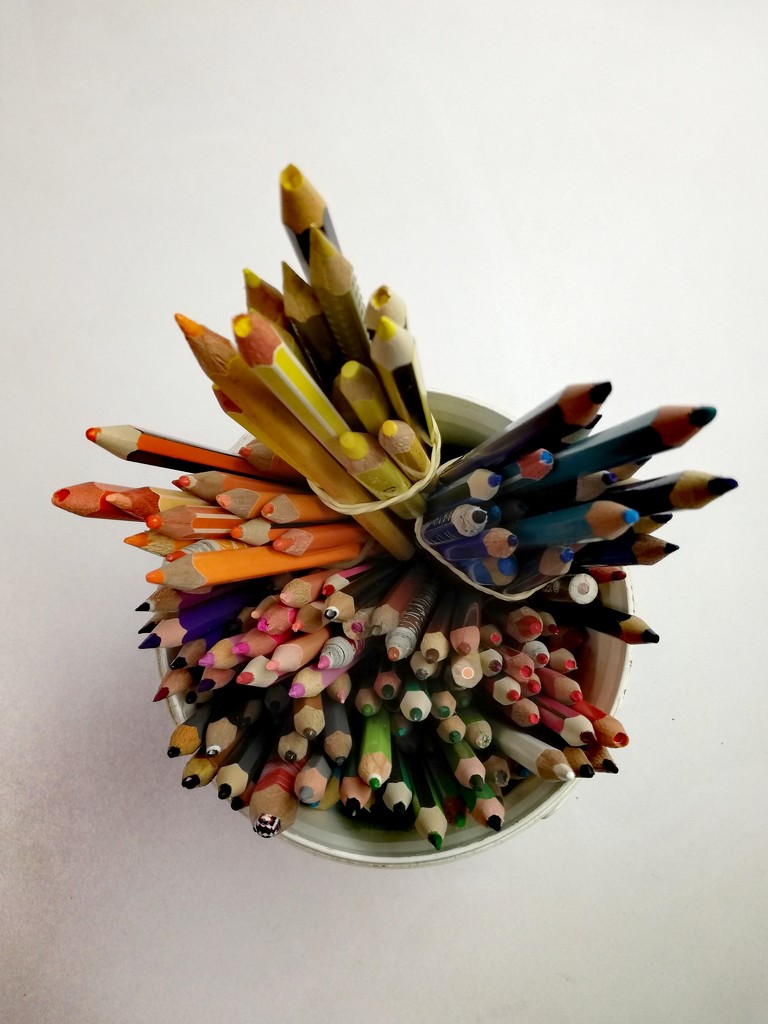Colored pencils by louloubou