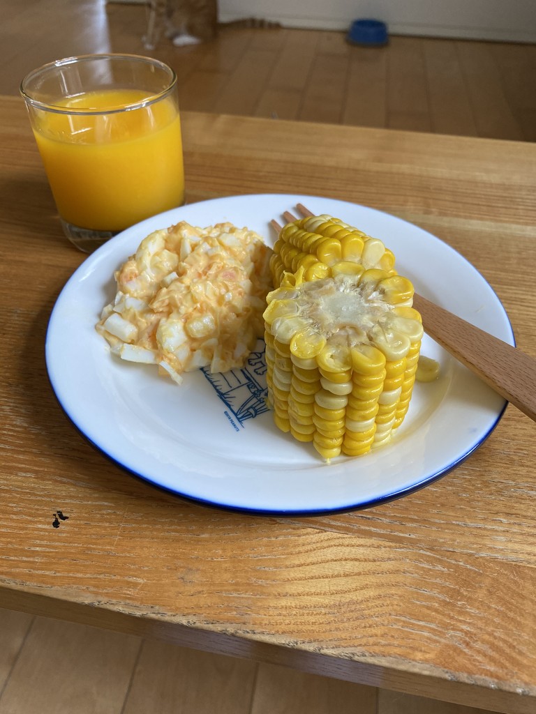 黃色早餐 by chuwini