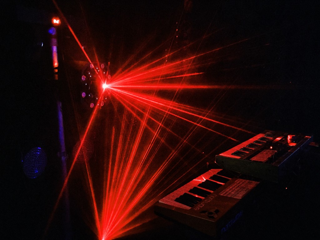 Lasers by manek43509