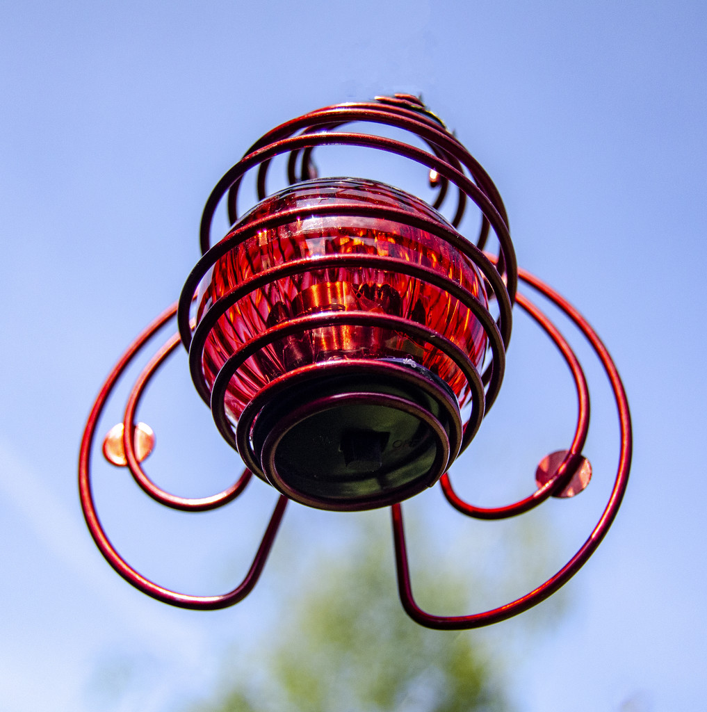Flying Lantern by clivee