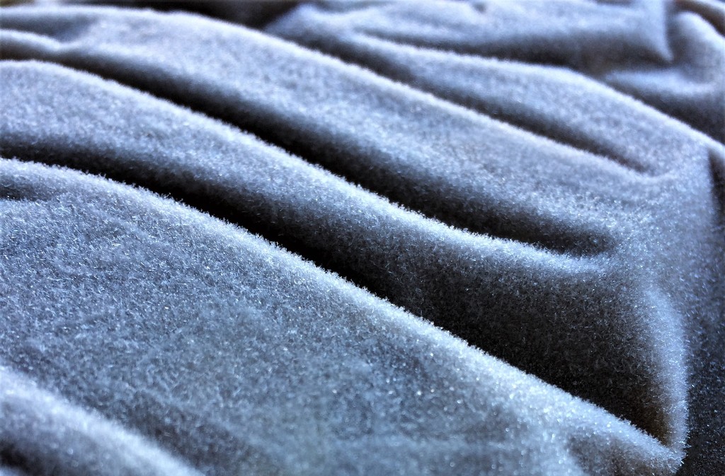 Frozen Folds by lmsa