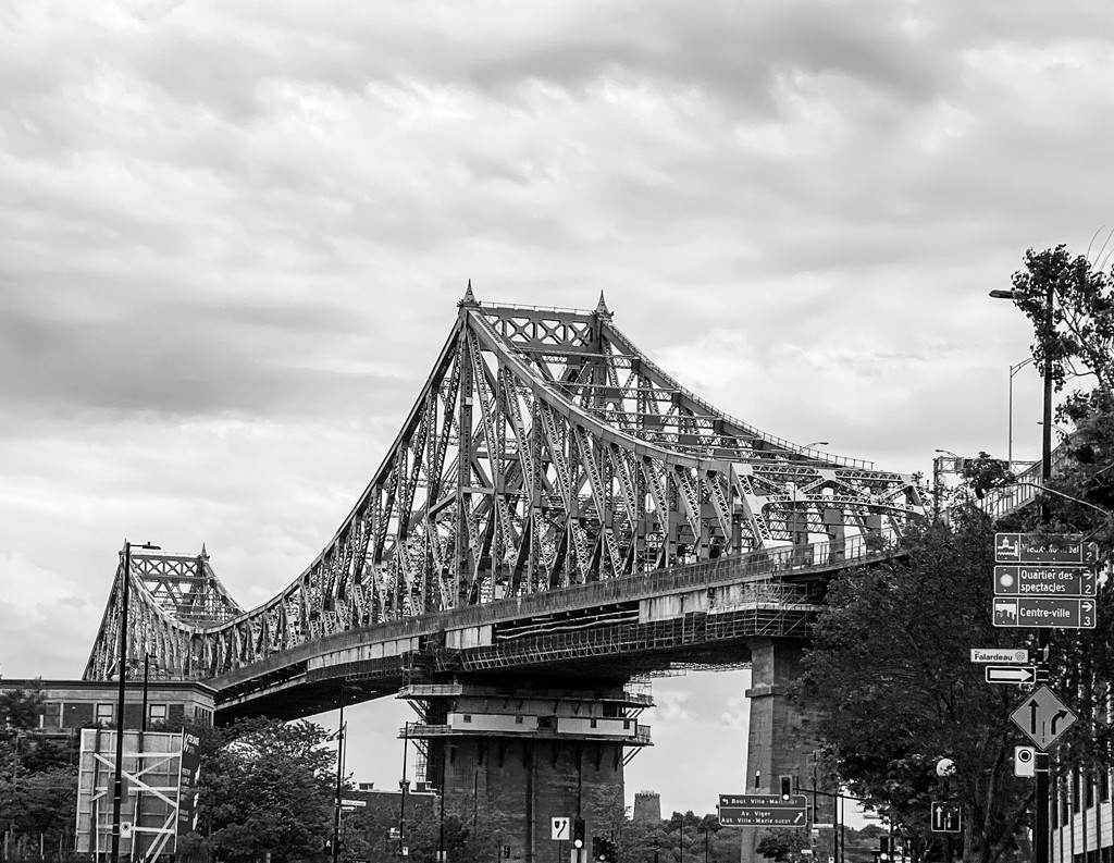 Jacques Cartier Bridge by sprphotos