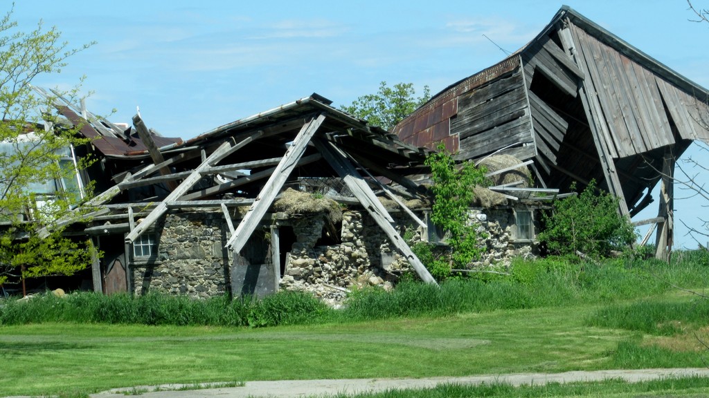 Barn is in worse shape now  by bruni