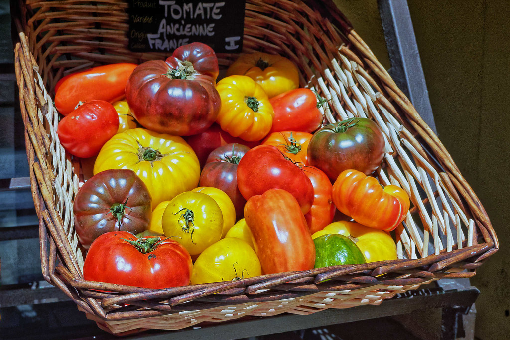Tomates anciennes by laroque