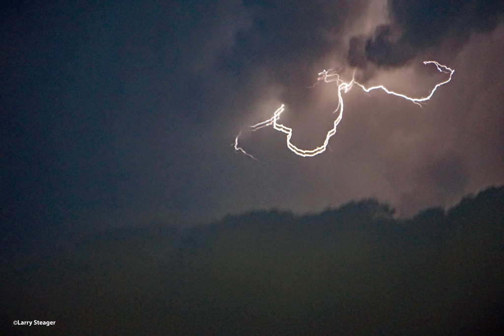 Stormy night by larrysphotos