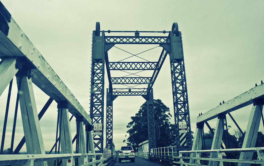 Hinton Bridge by annied