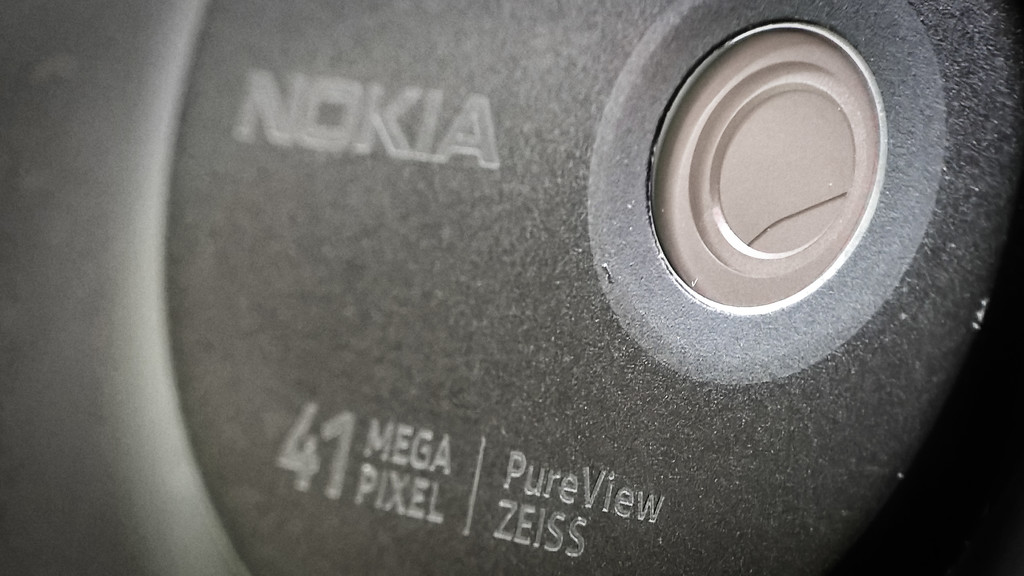 Nokia Lumia 1020 by petaqui