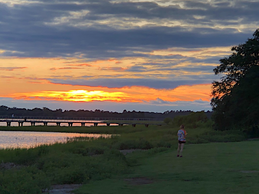 Sunset at Brittlebank Park  by congaree