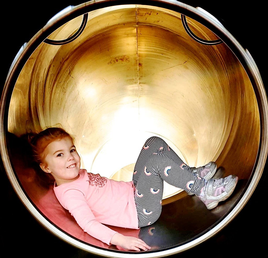 Girl in a slide by kjarn