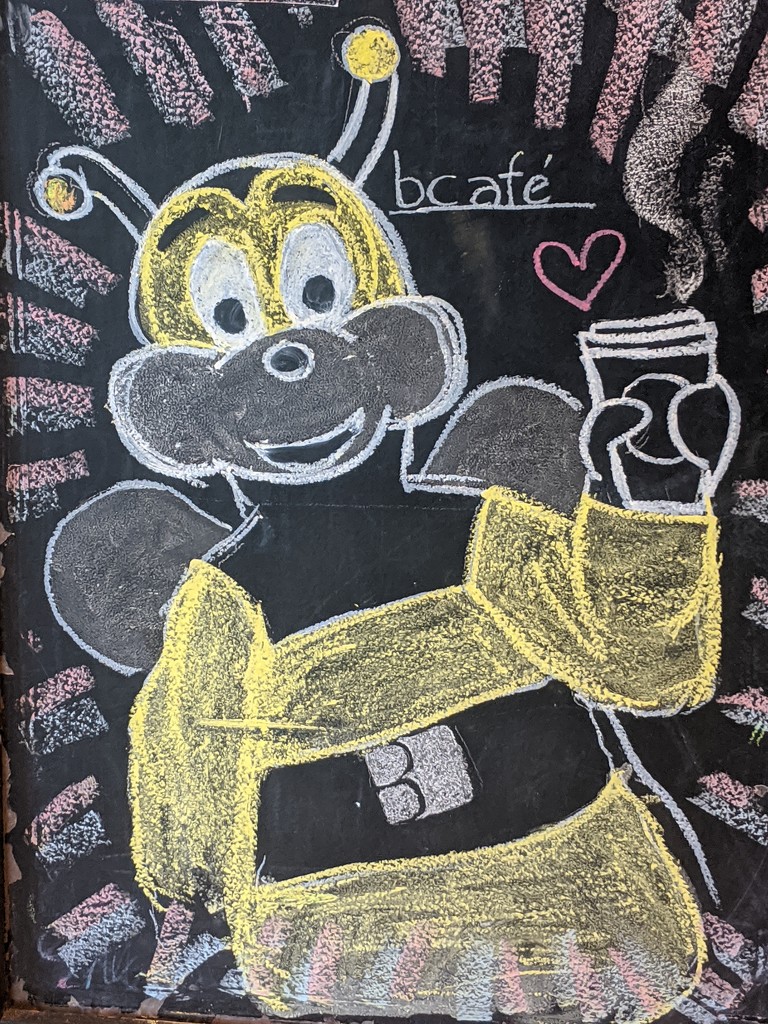 Chalk Bee by gq