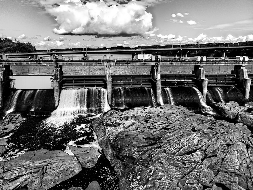 Dam ala Ansel Adams by jeffjones