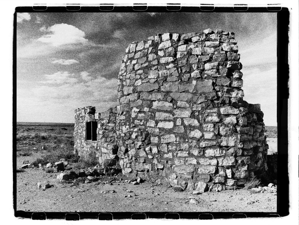 Arizona Ruins by jeffjones