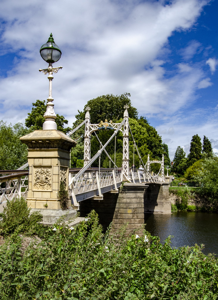 Victoria Bridge by clivee