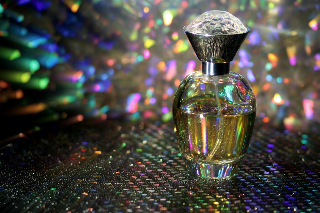 Perfume by judyc57