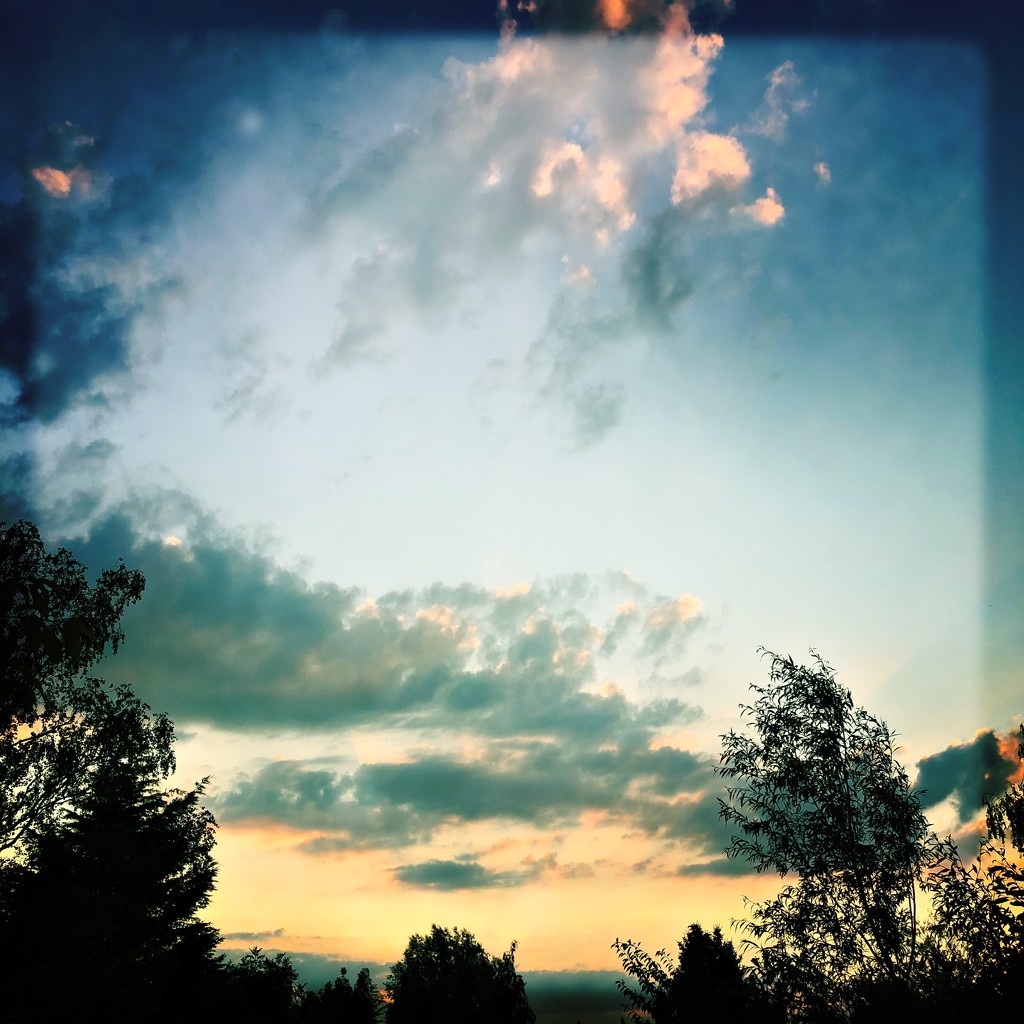 Summer sky by mastermek
