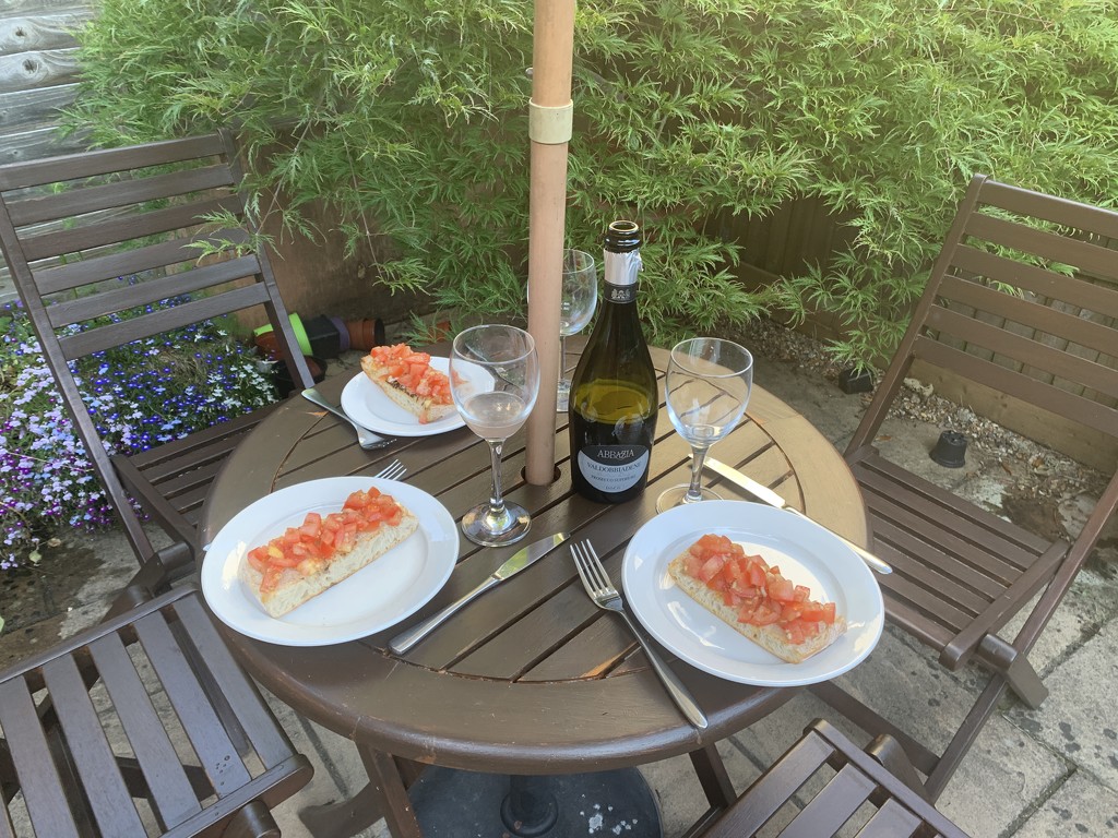 Dinner in the garden by 365nick