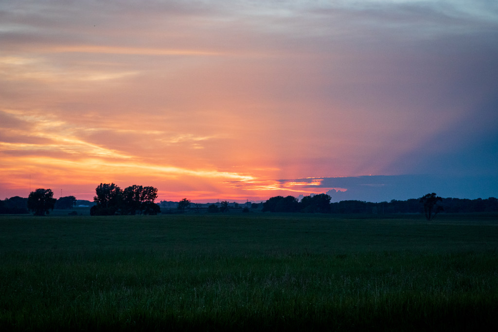 South Dakota sunset by lindasees