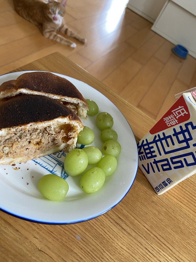 食早餐啦 by chuwini