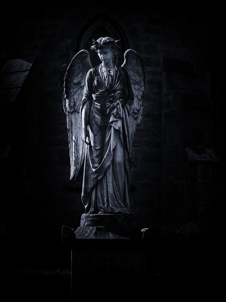 Churchyard Angel. by gamelee