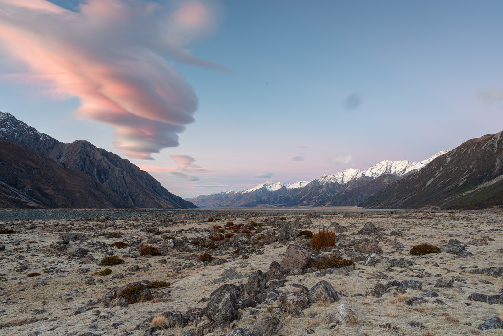 Mt Cook - the other way by yaorenliu