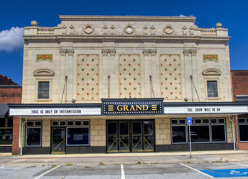 Grand Theater by kvphoto