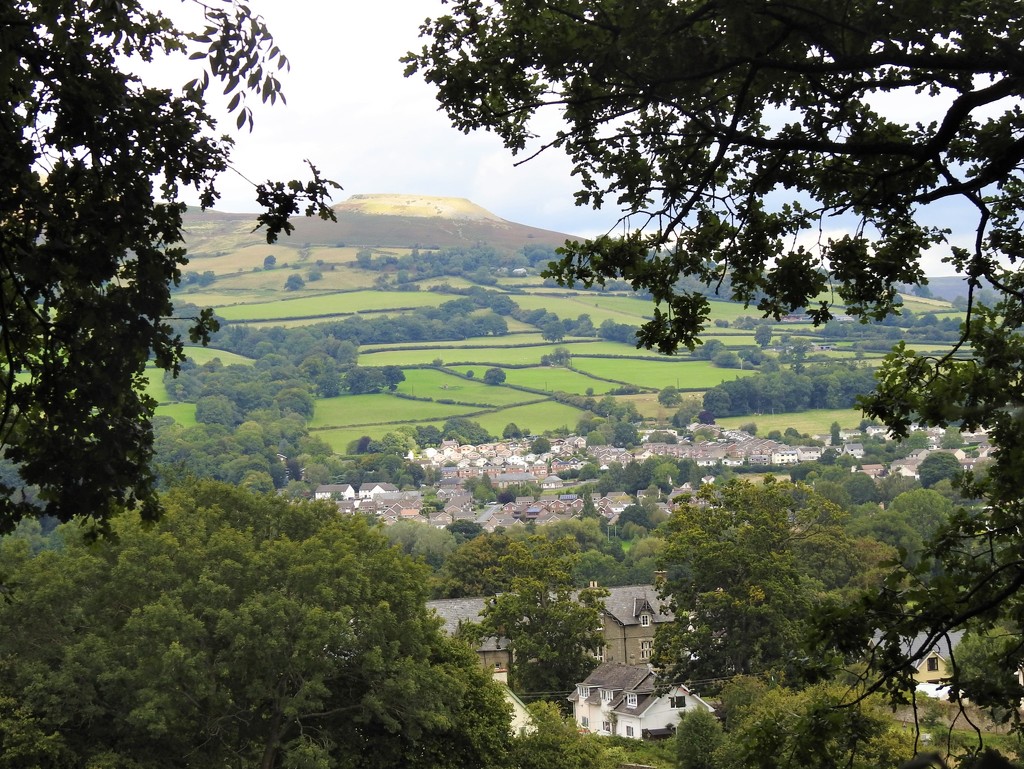  Crickhowell and Table Mountain by susiemc