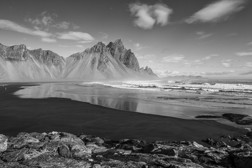 Vestrahorn Mountain  by pdulis