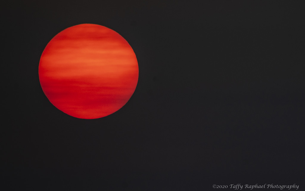 Sun or Mars? by taffy