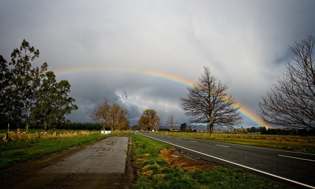 Rainbow frame by kiwinanna
