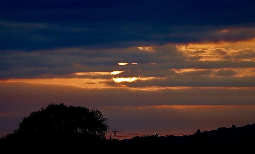 Sunset by carole_sandford