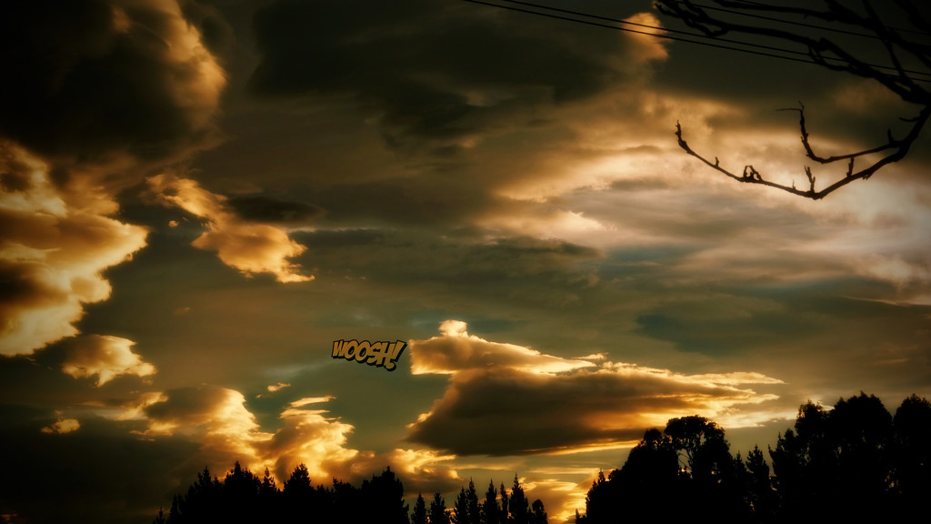 The Sky speaks.. by maggiemae