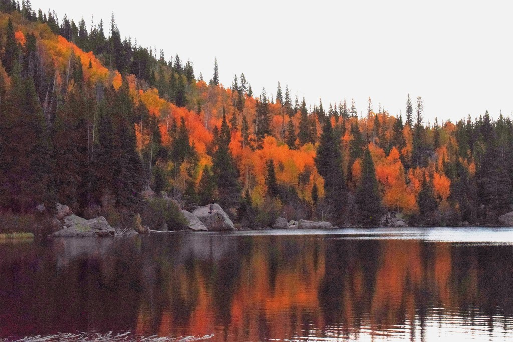 Autumn at Bear Lake by sandlily