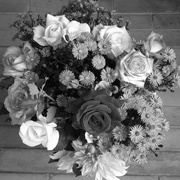 25th Sep 2020 - Should I say that it is a flower bouquet in black and white?