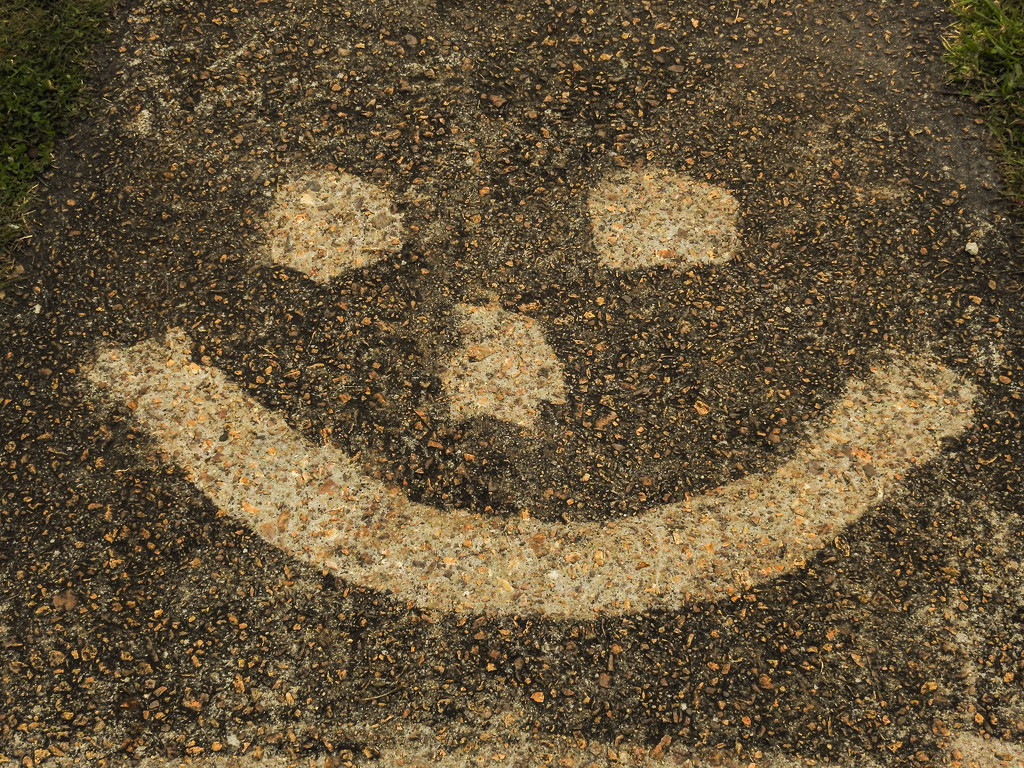 Footpath smiley by jeneurell