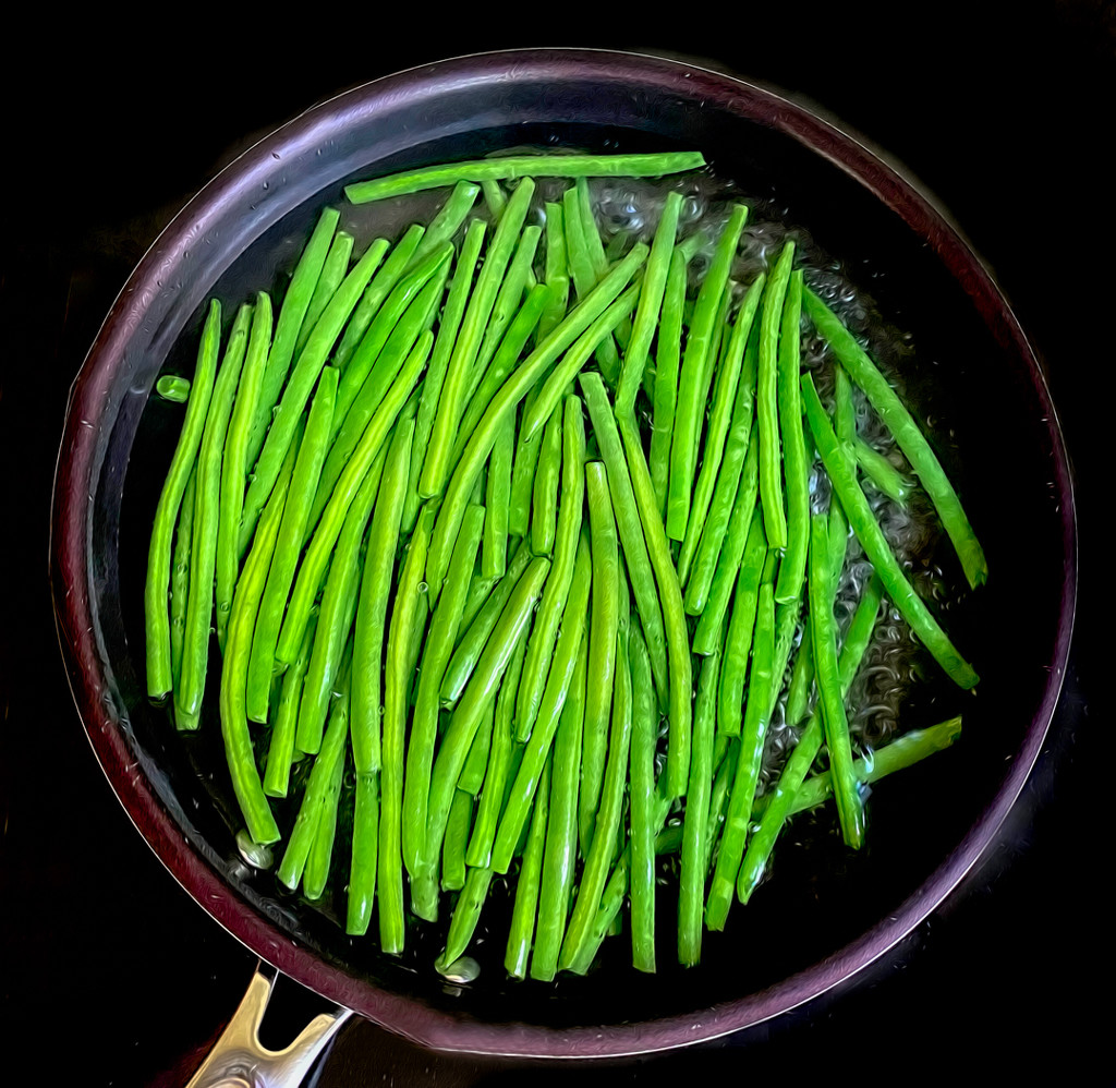 Parboiling Green Beans by sprphotos