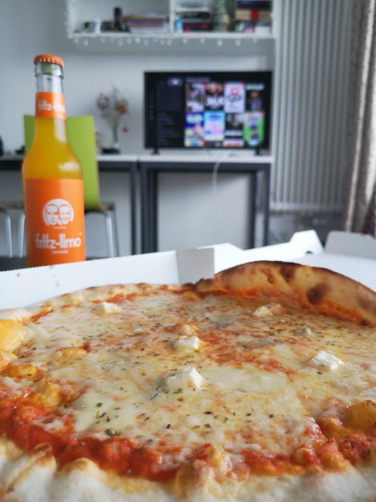 Pizza in front of the TV by ctst