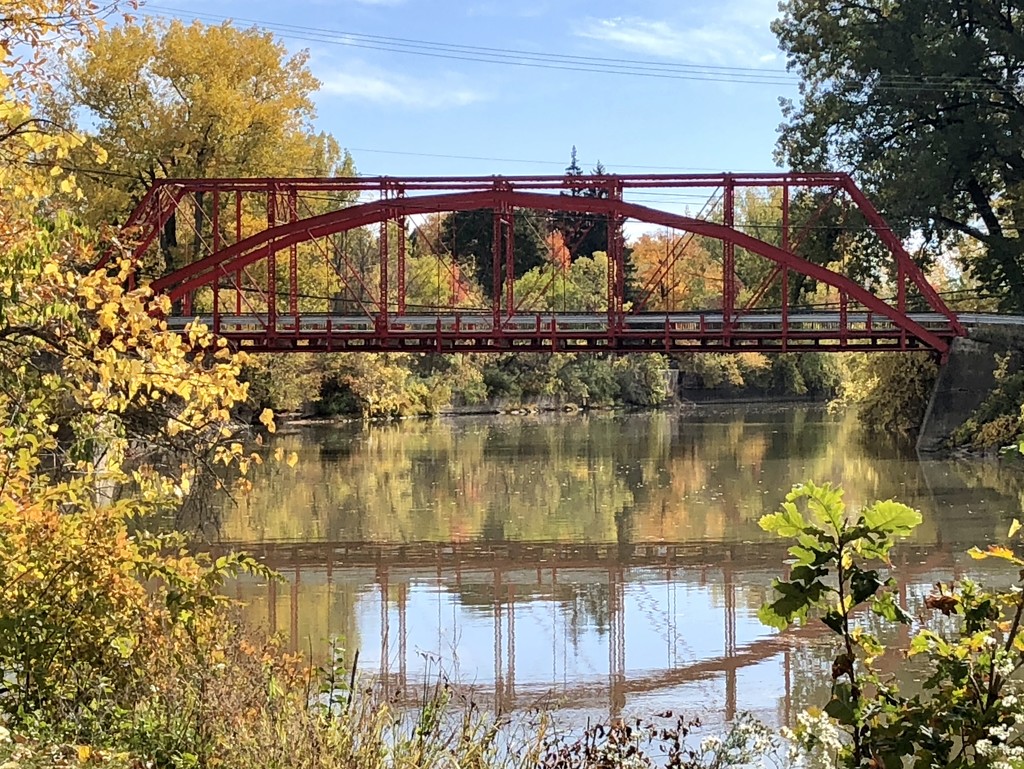 bridge in autumn by amyk