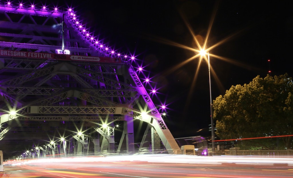 Story Bridge Light  Trails by alisonjyoung