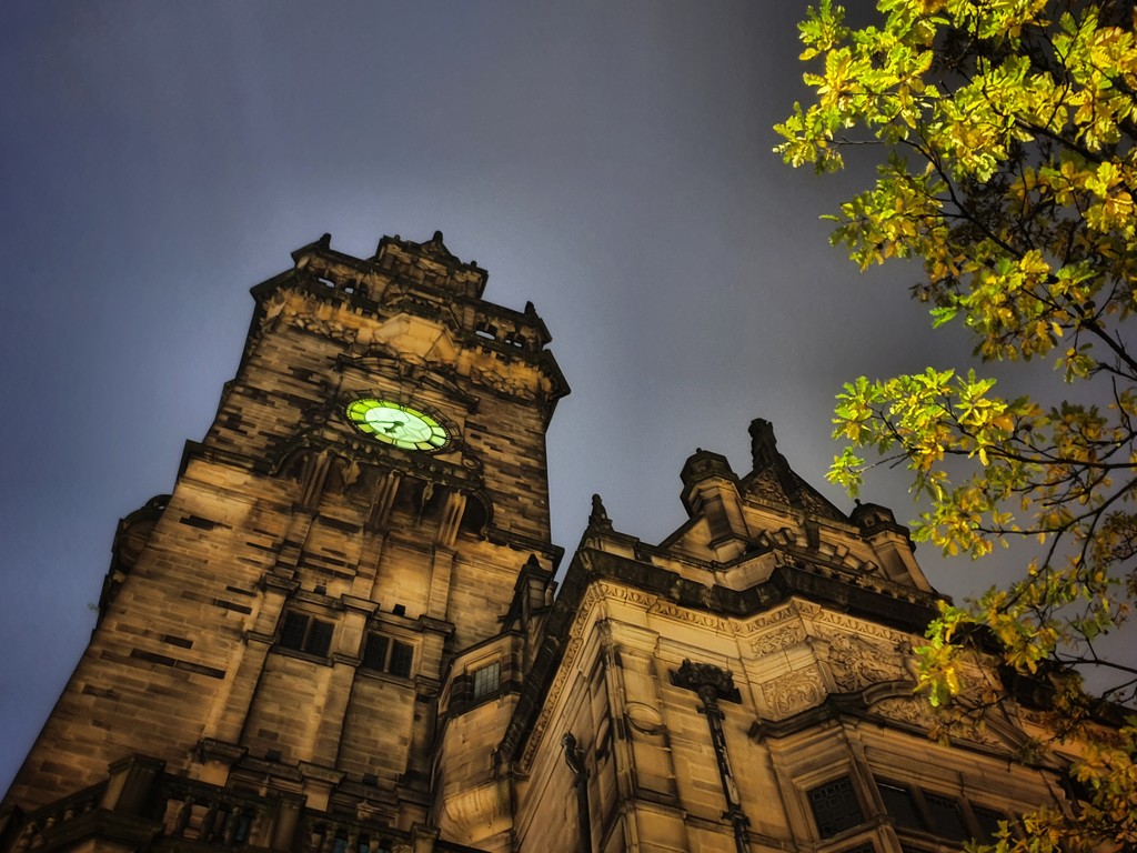 Sheffield town hall  by isaacsnek