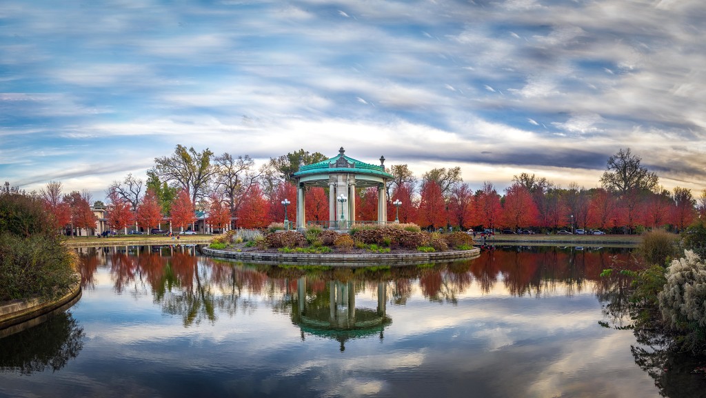 Forest Park at Sunset by rosiekerr