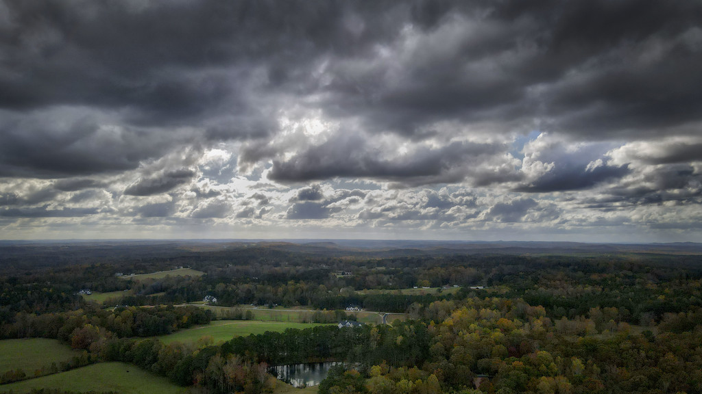 Cloudy Weather by kvphoto