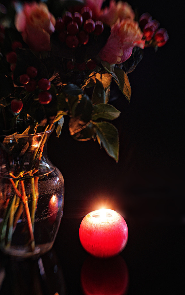Roses and candle by joysabin